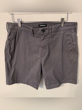 Express Men’s Charcoal Gray Flat Front Chino Shorts